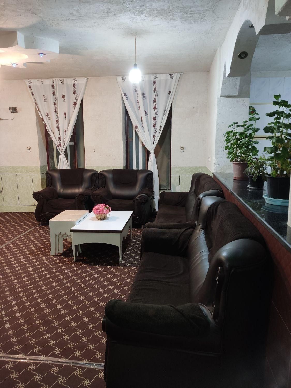 سوییت دوخواب تمیز با پارکینگ اختصاصی در شهر سی سخت|اجارهٔ کوتاهمدت آپارتمان و سوئیت|سیسخت, |دیوار