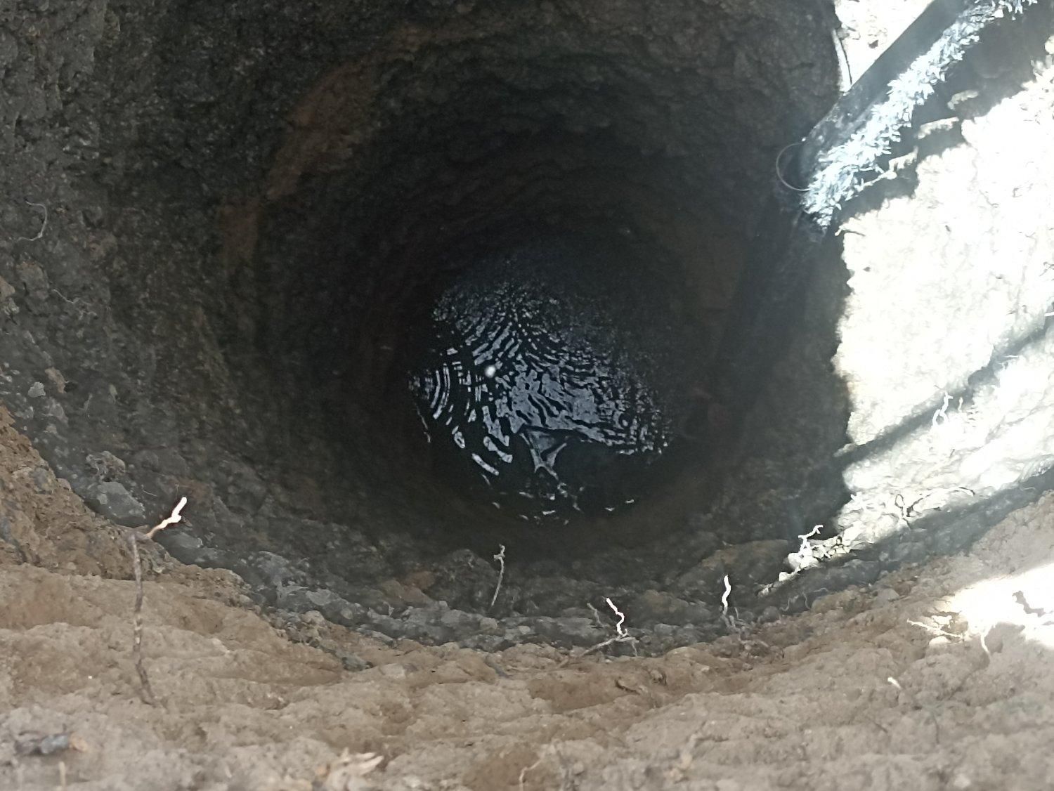 چاه کن مقنی چاه ابی و فضلاب|خدمات پیشه و مهارت|شیراز, گویم|دیوار