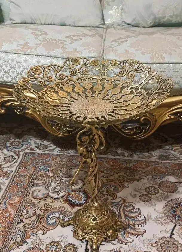 کنار سالنی جنس برنز ، میوه خوری  پایه بلند زیبا|صنایع دستی و سایر لوازم تزئینی|قدس, شهر‌قدس|دیوار