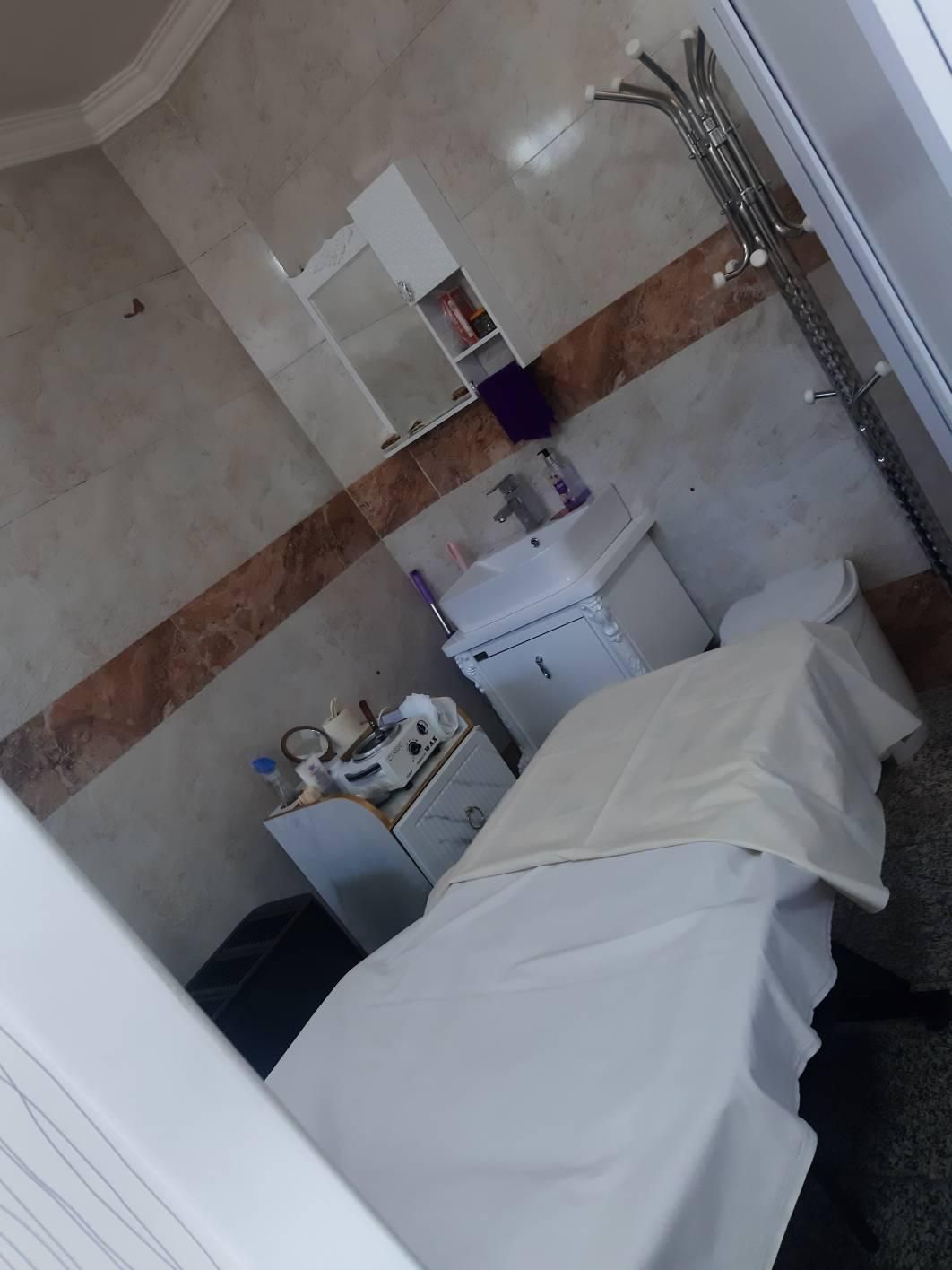 آموزش و خدمات کفسابی پا و کاشت ناخن اپیلاسیون|خدمات آرایشگری و زیبایی|ارومیه, |دیوار