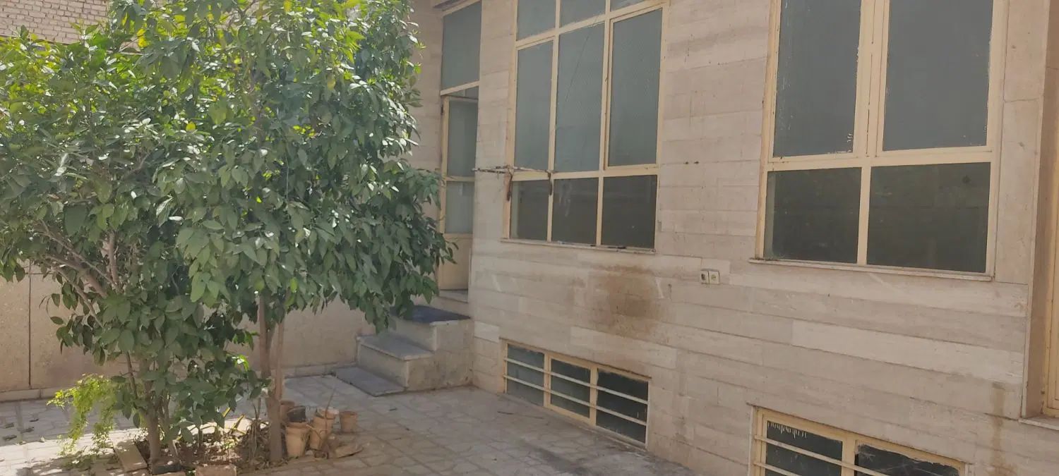 اجاره خانه، انبار ،مغازه هشت بهشت|اجارهٔ مغازه و غرفه|اصفهان, شاهزید|دیوار