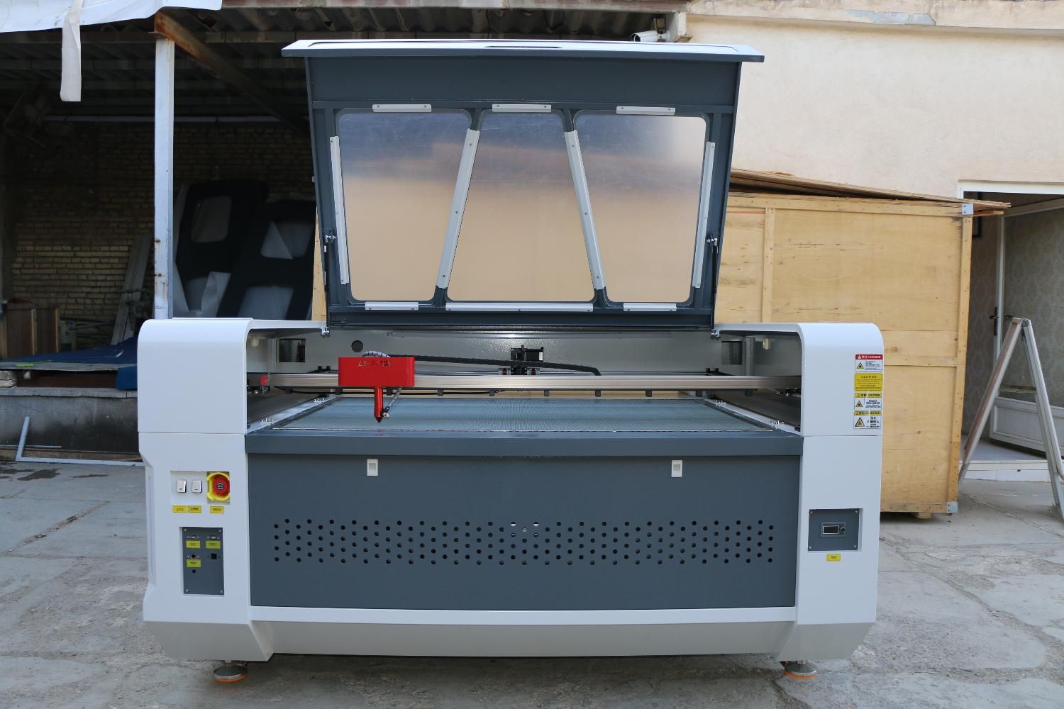 دستگاه برش لیزر آسانسوری 1410s|ماشین‌آلات صنعتی|اصفهان, ارغوانیه|دیوار