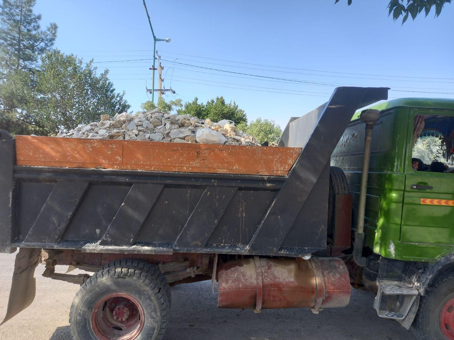 حمل نخاله باخاور کمپرسی بهمراه کارگر|خدمات حمل و نقل|کرمانشاه, |دیوار