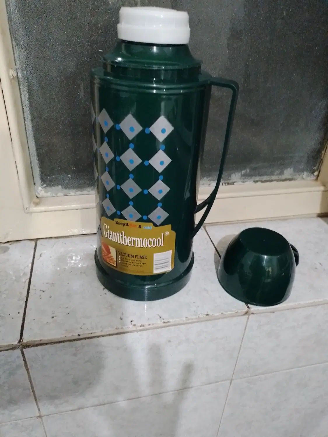 پلاستیکی شیشه ایی|ظروف نگهدارنده، پلاستیکی، یک‌بارمصرف|شیراز, اصلاح‌نژاد|دیوار
