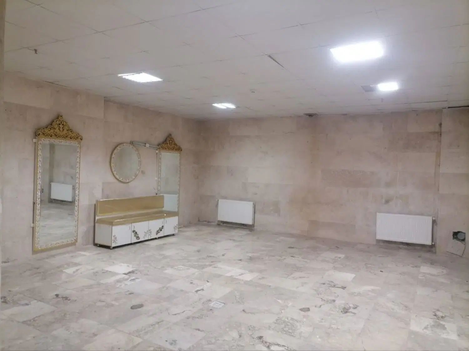 زیر زمین۱۲۰ متر/فول امکانات/مناسب انبار و ارایشگاه|اجارهٔ مغازه و غرفه|مشهد, هفده شهریور|دیوار
