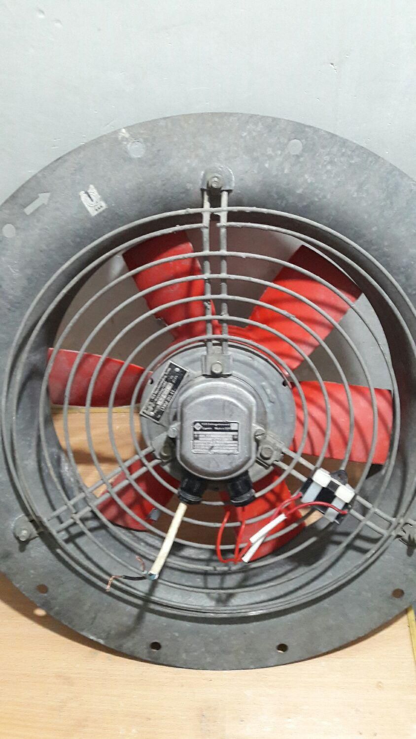 هواکش صنعتی آلمانی دهانه 32 دائم کار فن|پنکه و تصفیهکنندهٔ هوا|مشهد, امام رضا (ع)|دیوار