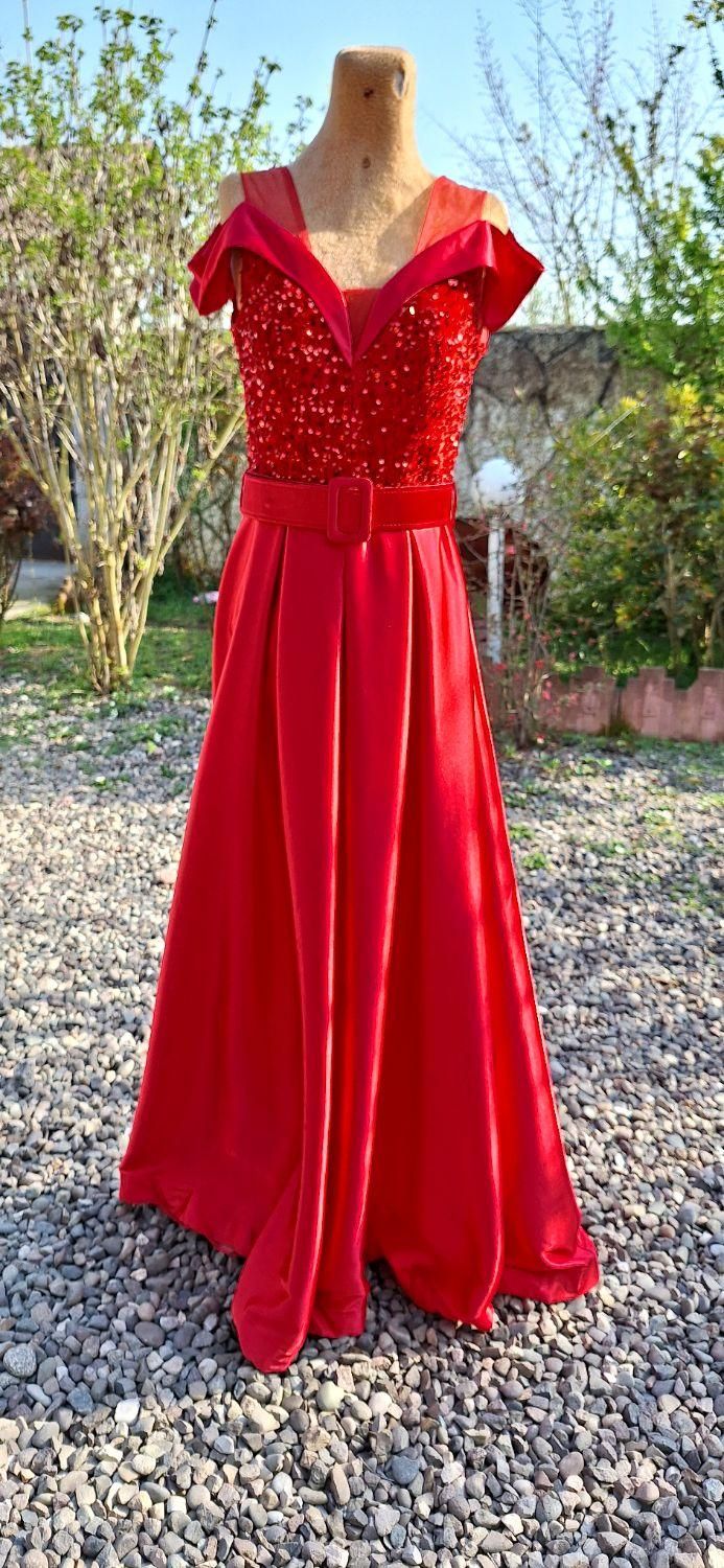 لباس مجلسی|لباس|کیاشهر, |دیوار