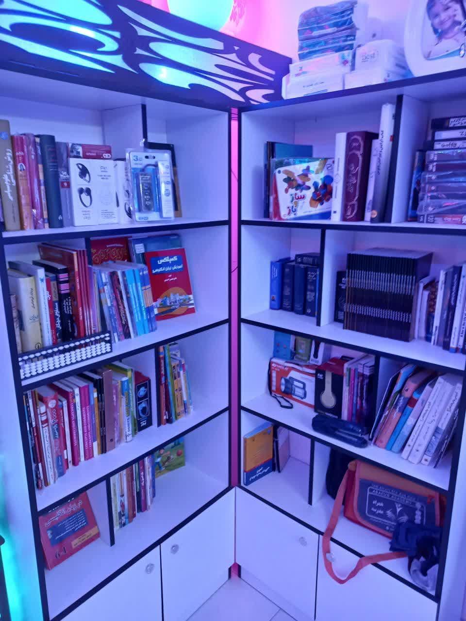 مرکز بین‌المللی آموزش زبان کیش( hi class )|خدمات آموزشی|خرم‌آباد, |دیوار