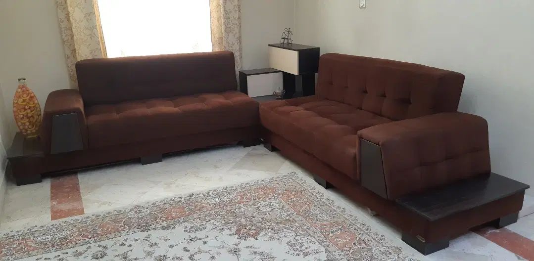 مبلمان راحتی ۹ نفره با میز گوشه، سالم و تمیز|مبلمان خانگی و میز عسلی|تهران, جنت‌آباد جنوبی|دیوار