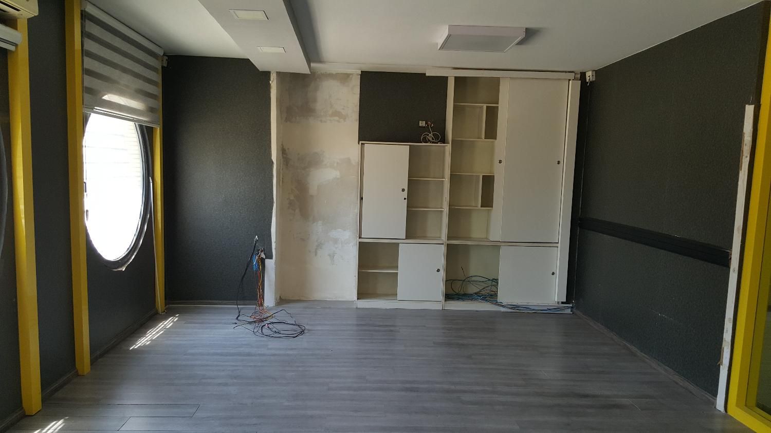 جردن - بلوار صبا ( 85 متری سند تجاری )|اجارهٔ دفتر کار، اتاق اداری، مطب|تهران, امانیه|دیوار