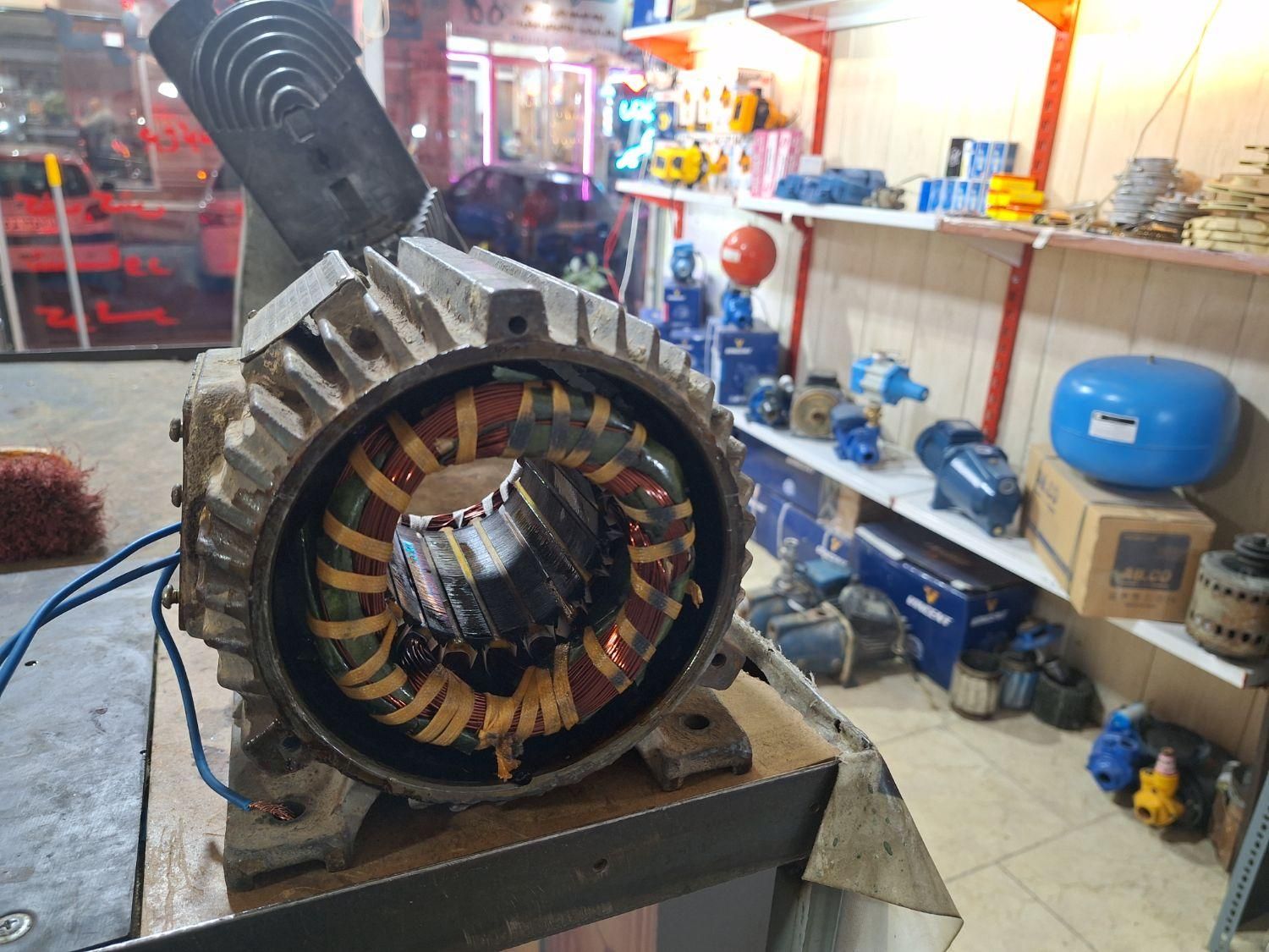 تعمیرات بالابر ساختمانی|خدمات پیشه و مهارت|اندیشه, اندیشه فاز ۱|دیوار