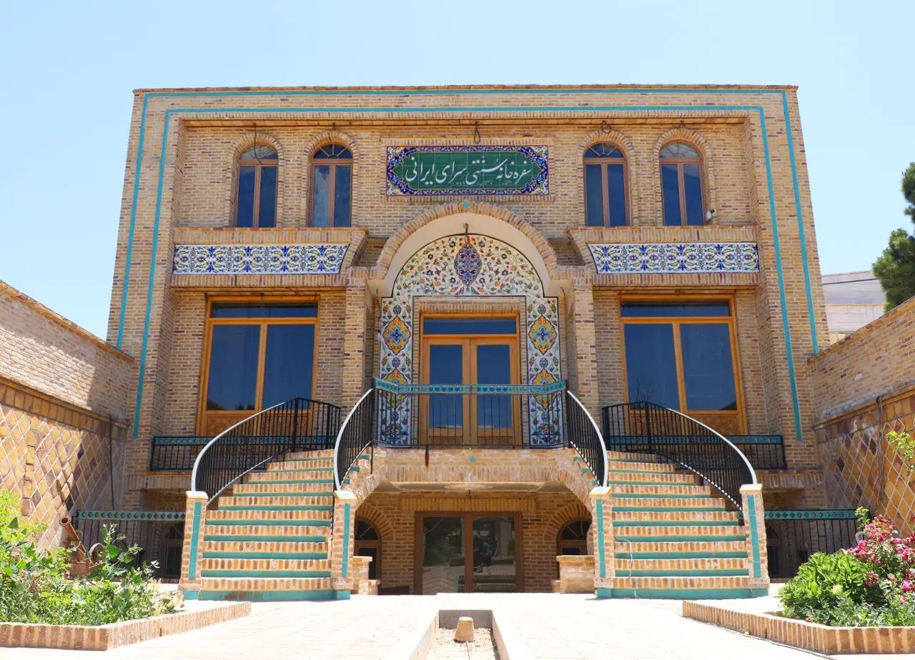 فرصت سرمایه‌گذاری دربزرگترین سفره خانه سنتی خراسان|فروش مغازه و غرفه|مشهد, ایمان|دیوار
