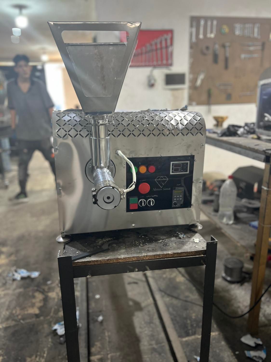 دستگاه روغن گیر کالیبر ۳۵|فروشگاه و مغازه|تهران, فردوسی|دیوار