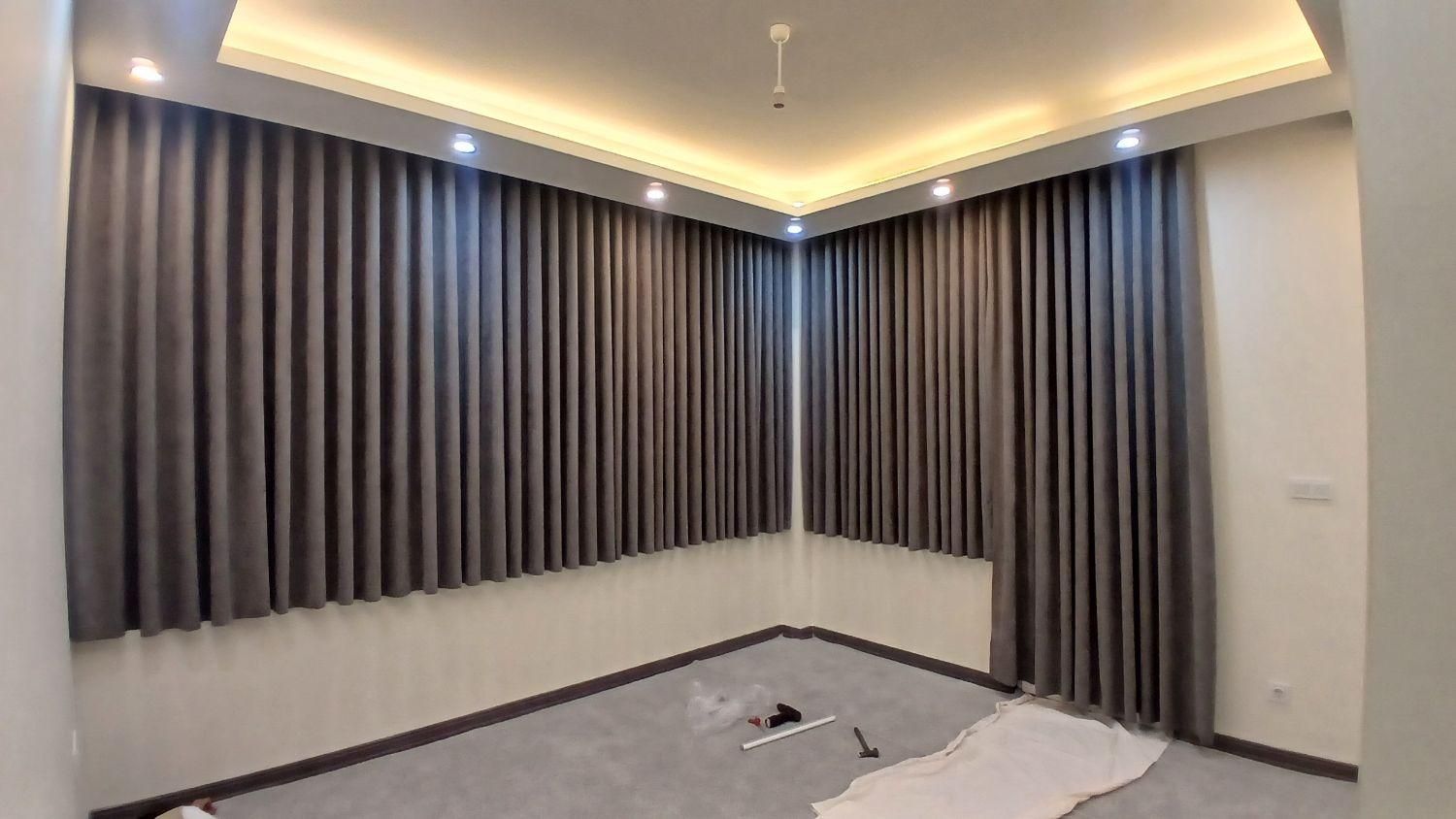 نصب انواع پرده و لوستر بصورت حرفه ایی|خدمات پیشه و مهارت|خرم‌آباد, |دیوار