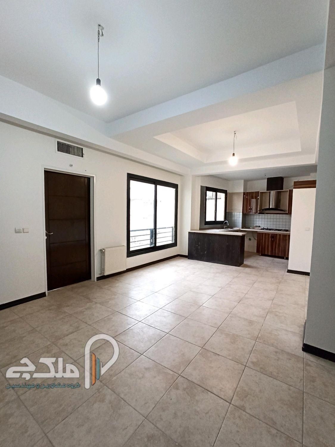 (فرصتی کمیاب برای سرمایه‌گذاری مطمئن)۶۵متر/۱خ مستر|فروش آپارتمان|تهران, درب دوم|دیوار