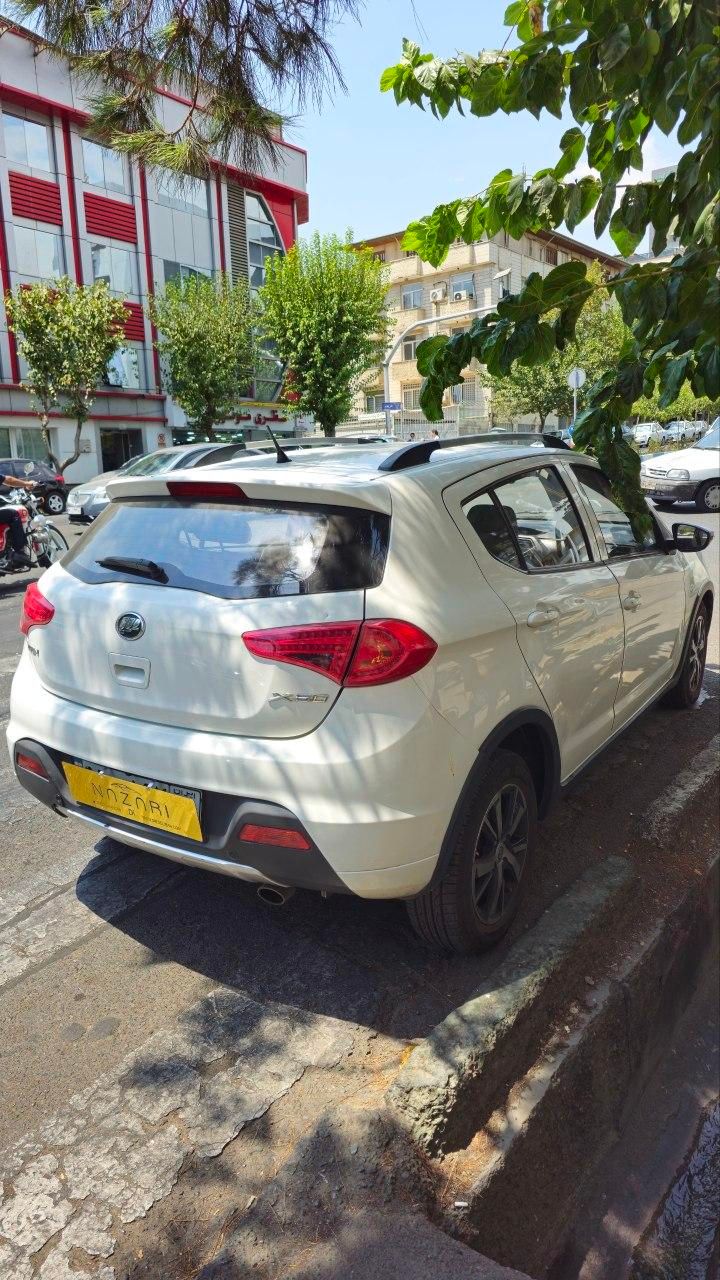 لیفان X50 دنده‌ای، مدل ۱۳۹۵|خودرو سواری و وانت|تهران, قیطریه|دیوار