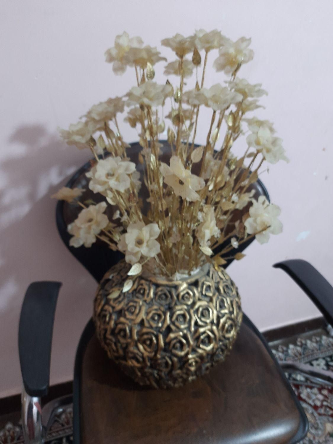 گل با گلدون شیک گچساران|گل مصنوعی|دوگنبدان, |دیوار