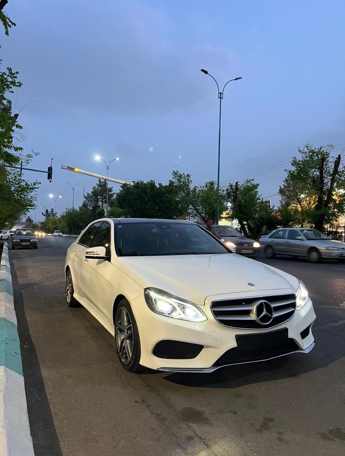 بنز e250 درحد صفر|خودرو سواری و وانت|شیراز, فرهنگ شهر|دیوار