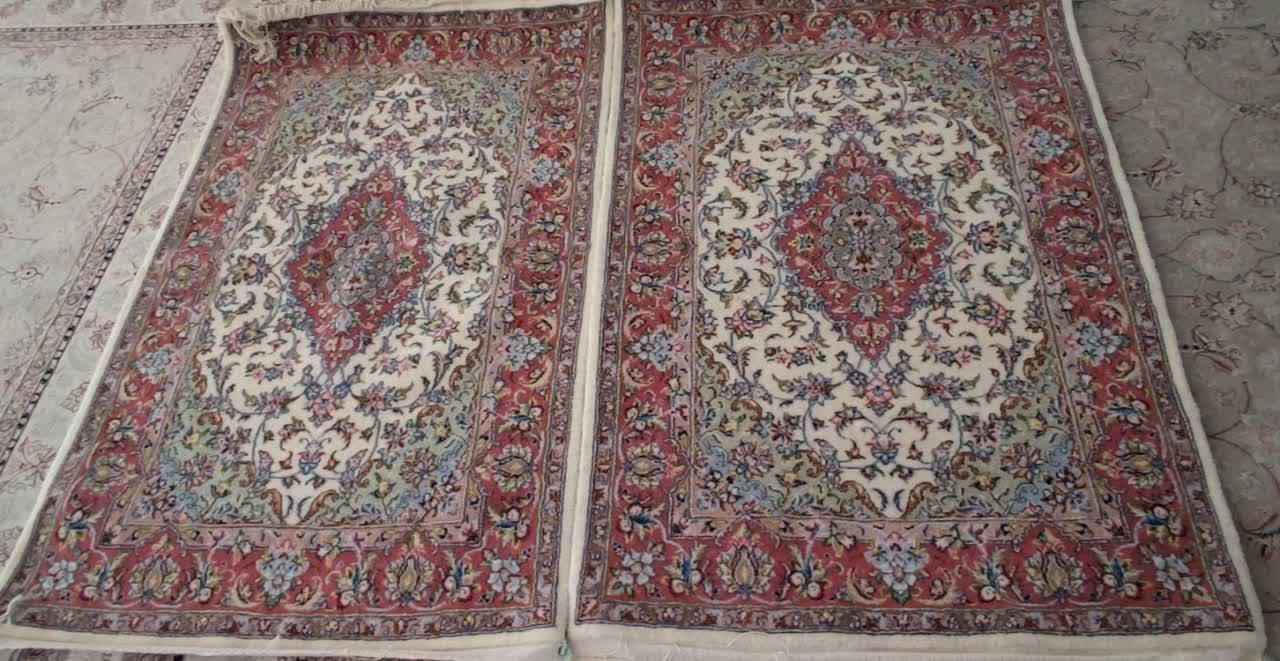 یک جفت فرش دستبافت زرع و نیم|فرش|کاشان, طالقانی|دیوار