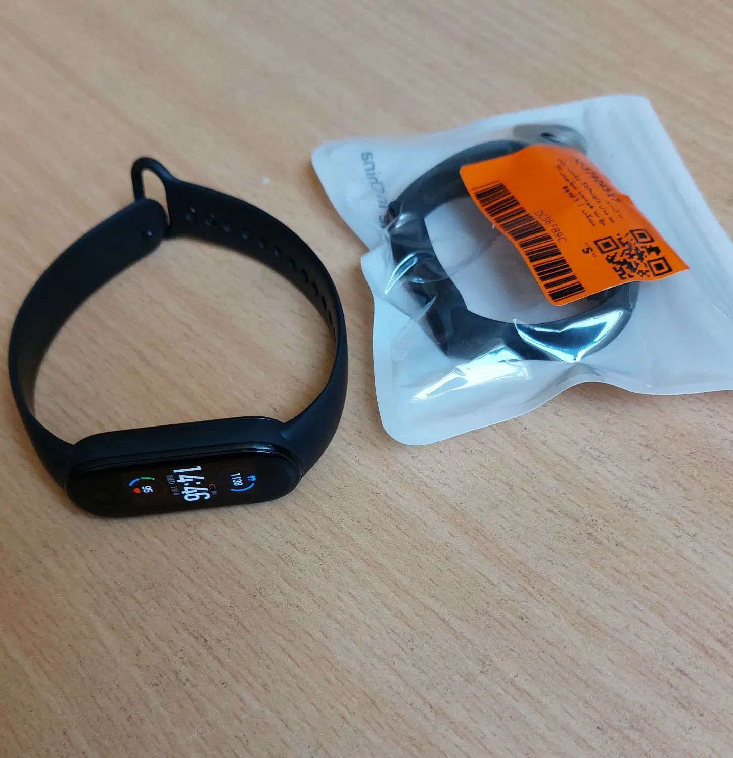 دستبد شیائومی،miband 5 تمیز|ساعت|اصفهان, کوی امیریه|دیوار