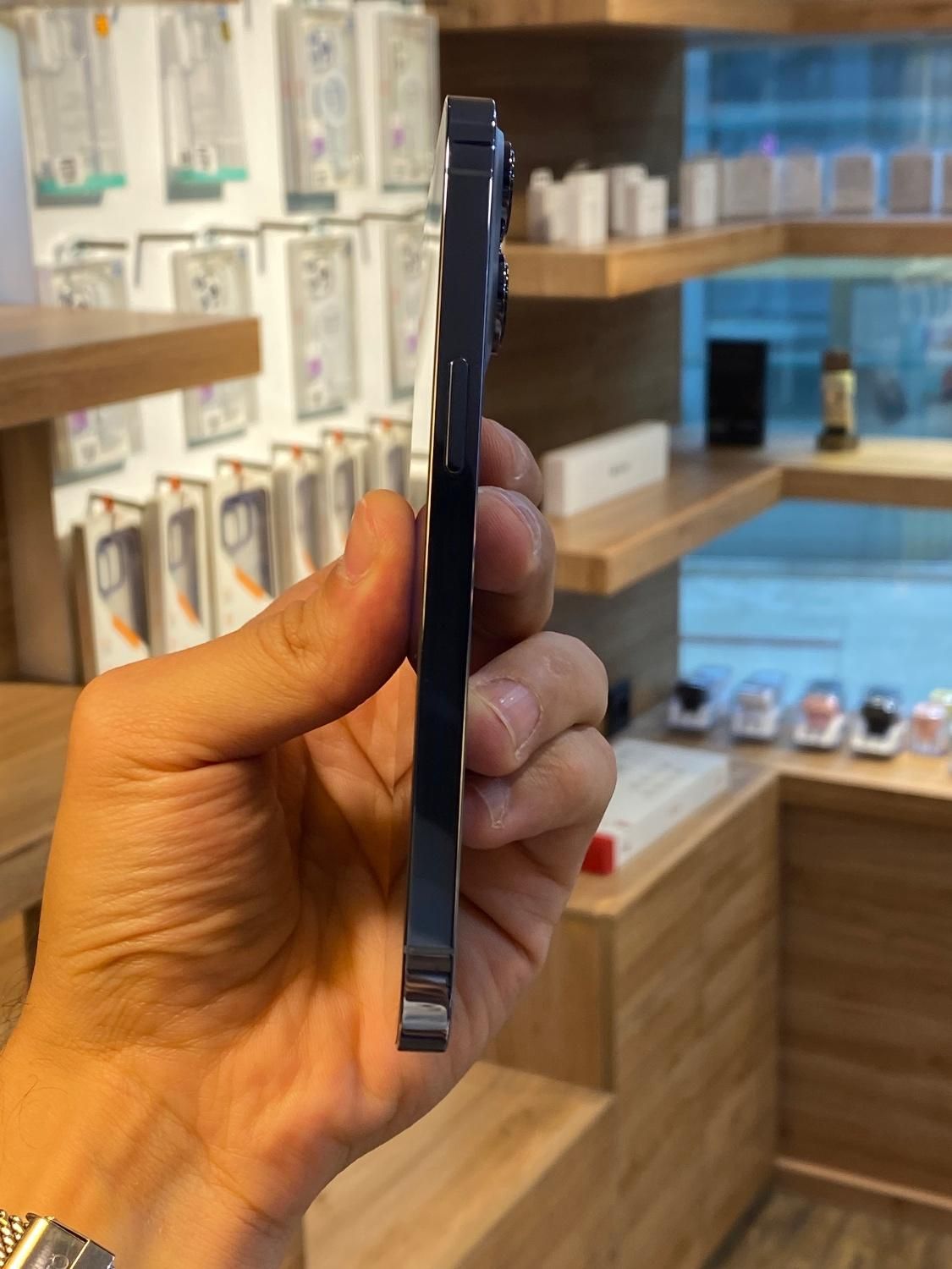 Iphone 13 pro ایفون ۱۳ پرو باتری ۷۷٪|موبایل|تهران, دزاشیب|دیوار