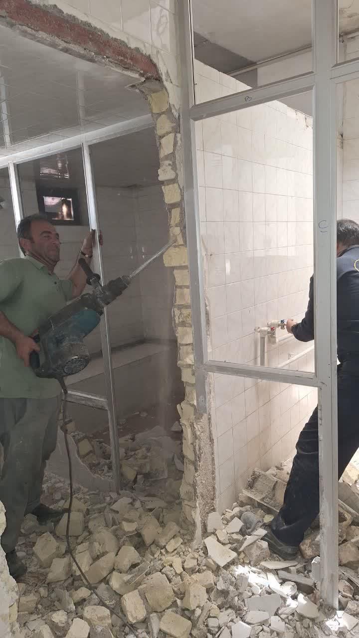 تخریب دیوار وساختمان|خدمات پیشه و مهارت|فولادشهر, B6|دیوار