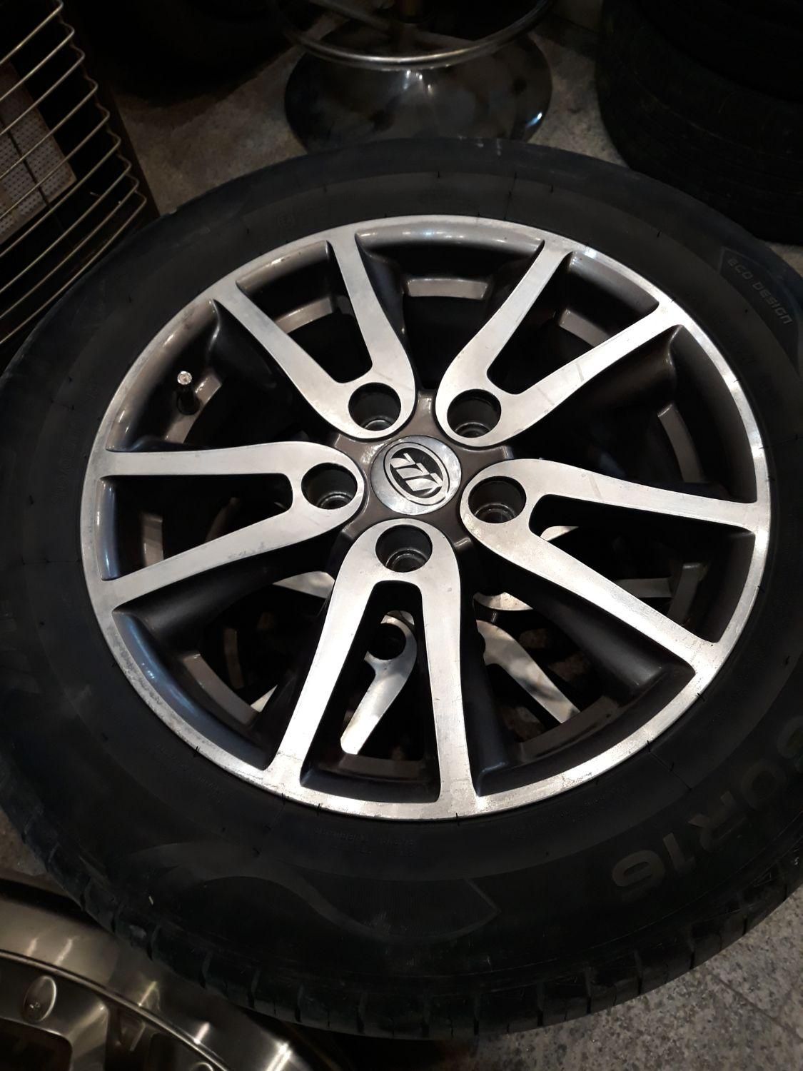 رینگ ۱۶ لیفان ۸۲۰ و ام وی ام X33 با لاستیک|قطعات یدکی و لوازم جانبی|ساری, |دیوار