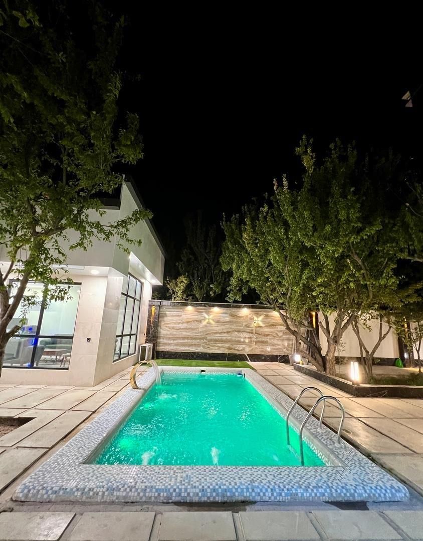 اجاره ویلاباغ نوساز مدرن استخر روباز و سر پوشیده|اجارهٔ کوتاه‌مدت ویلا و باغ|تهران, فتح|دیوار