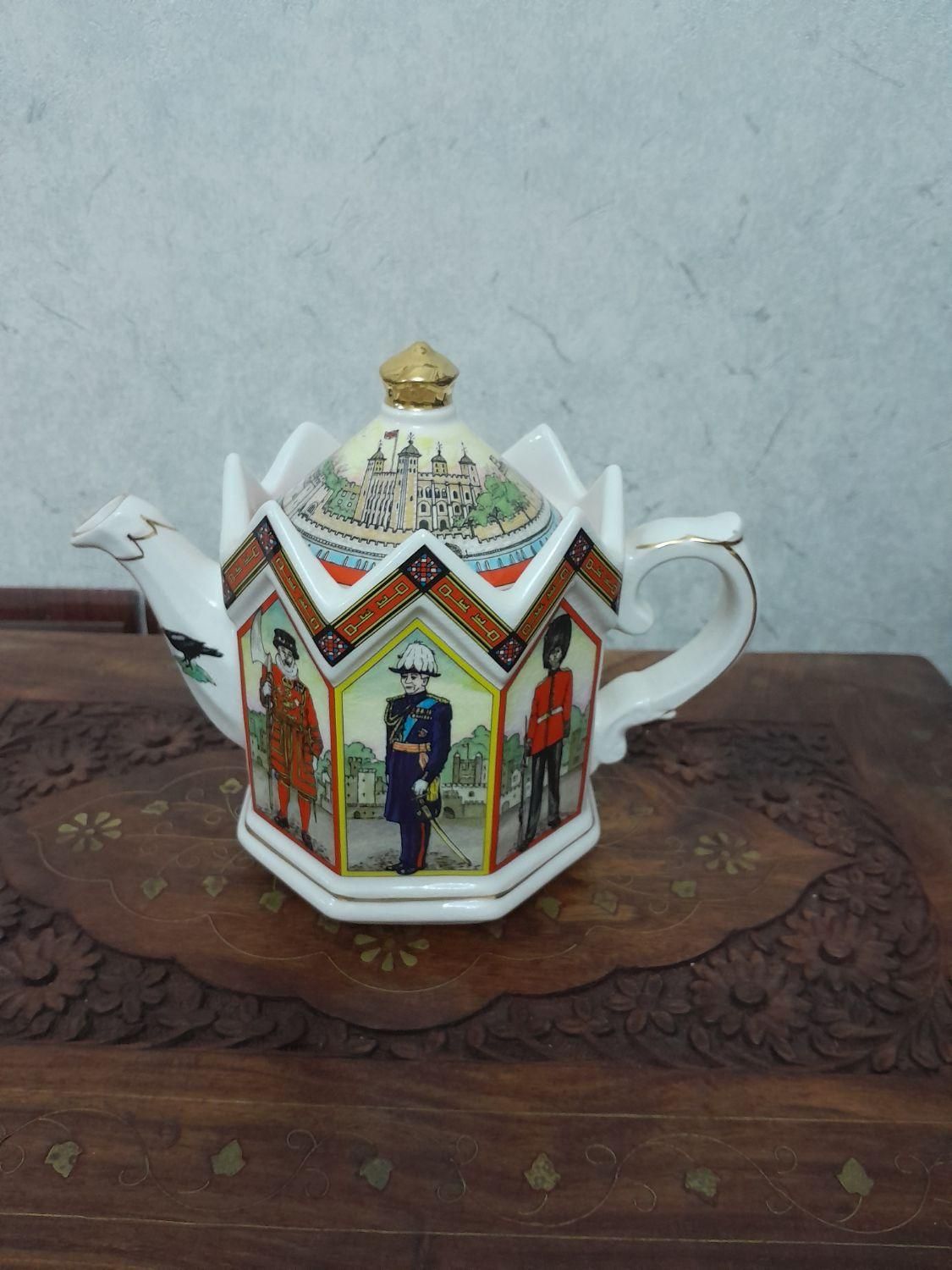 قوری انگلیسی|قوری، کتری، قهوه‌ساز دستی|رشت, گلسار|دیوار