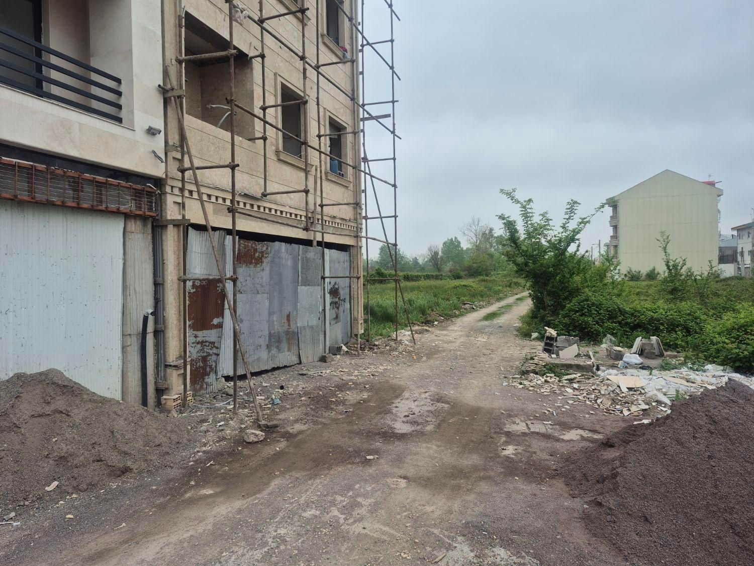 زمین با سند تک برگ واقع در شهرک احمد خمینی|فروش زمین و ملک کلنگی|رشت, شهرک احمد خمینی|دیوار