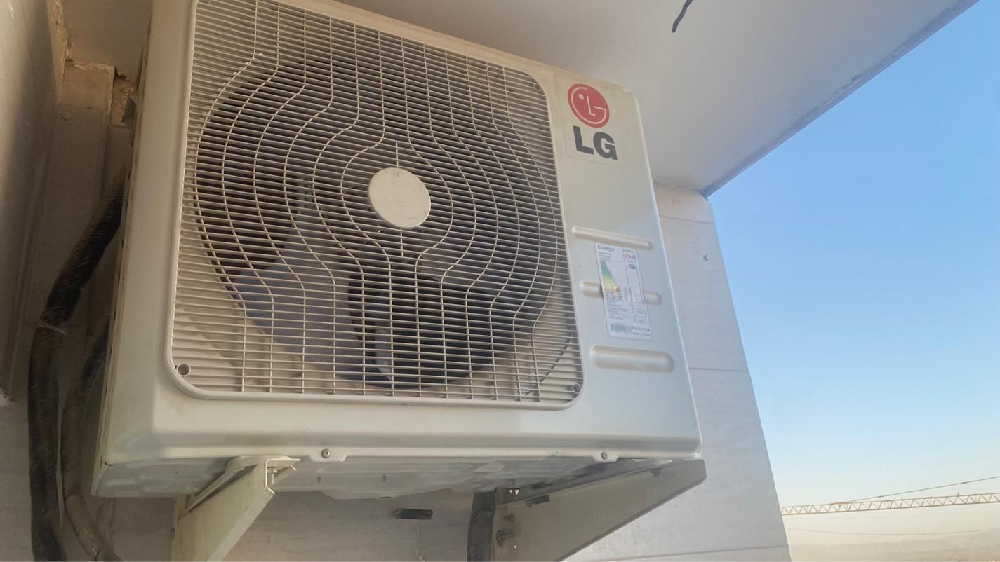 نصب تعمیرات و سرویس انواع کولرگازی و اسپیلت|خدمات پیشه و مهارت|کیش, |دیوار