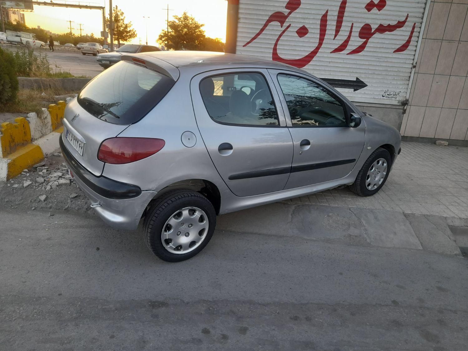 پژو 206 تیپ ۲، مدل ۱۳۸۳|خودرو سواری و وانت|مشهد, توس|دیوار