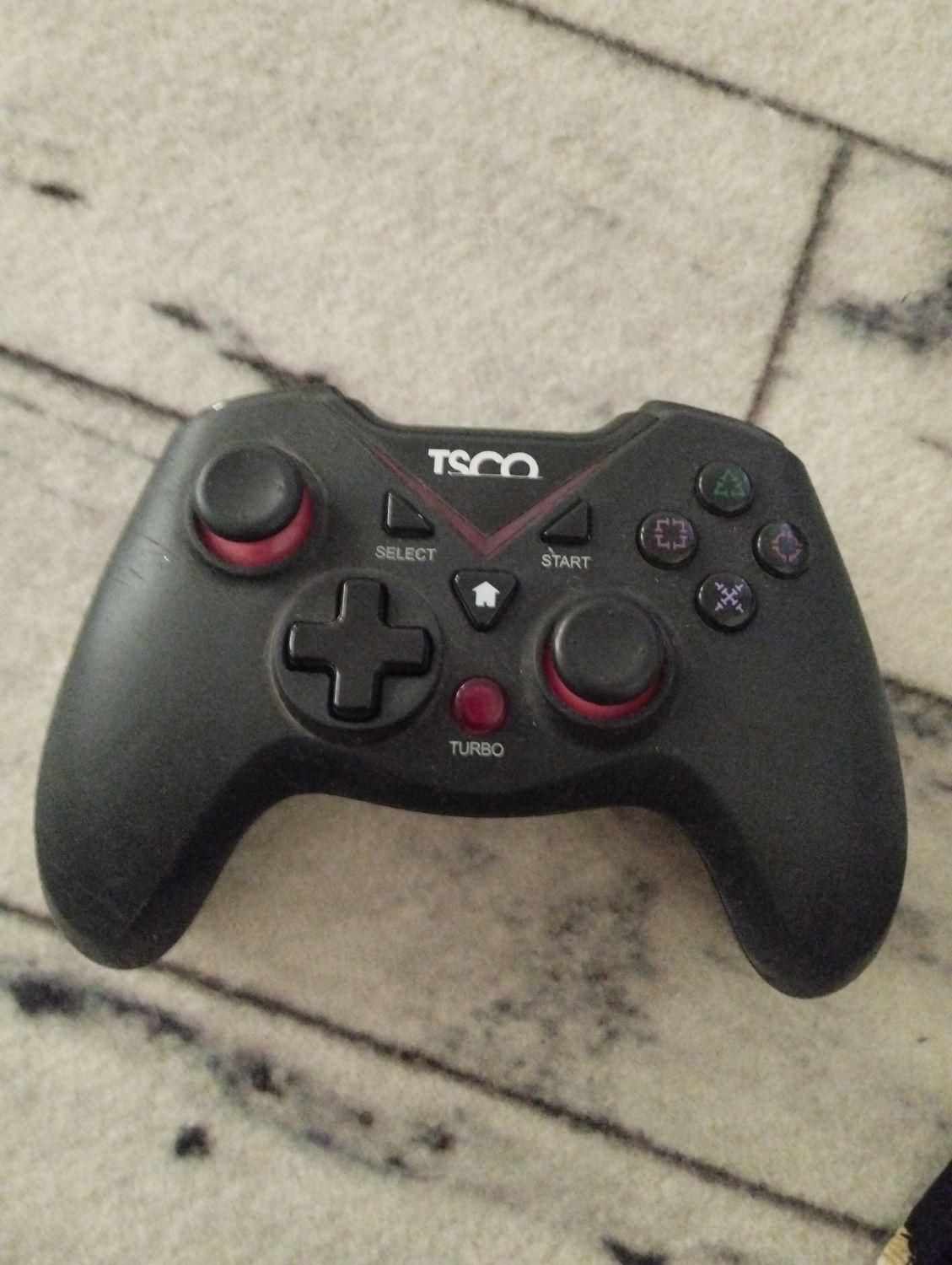 دسته بازی|کنسول، بازی ویدئویی و آنلاین|رباط‌کریم, رباط‌کریم|دیوار