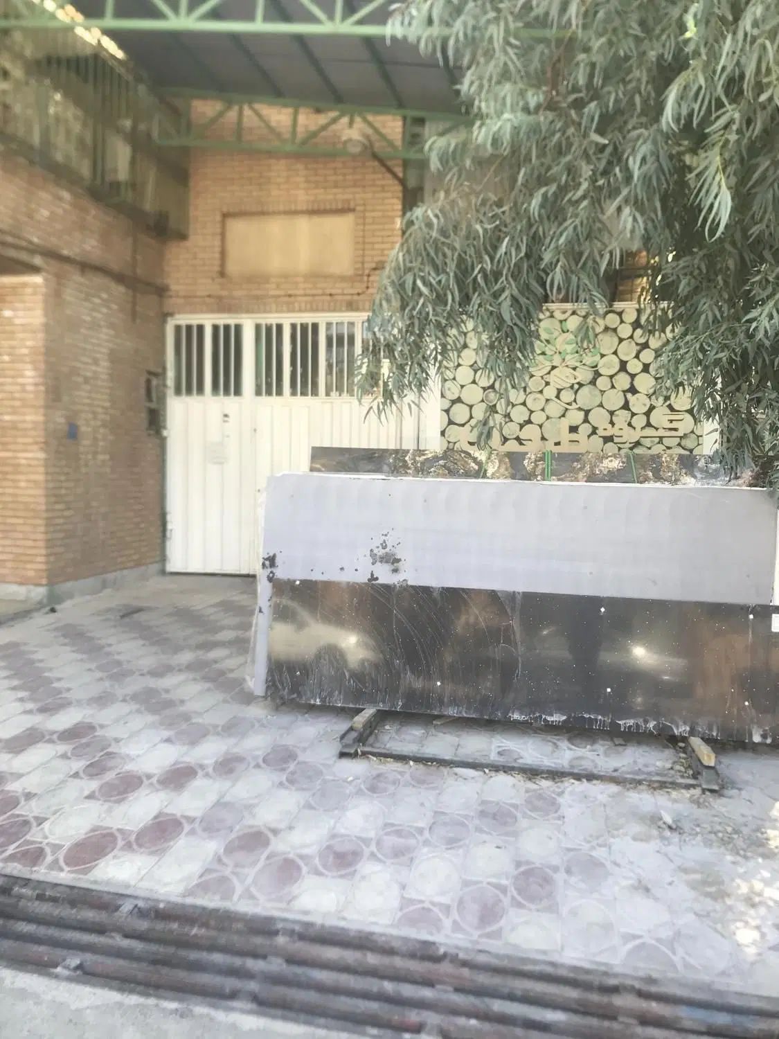 استخدام فوری کورین‌کار، کوارتزکار و کارگر ساده|استخدام معماری، عمران و ساختمانی|تهران, خاوران|دیوار