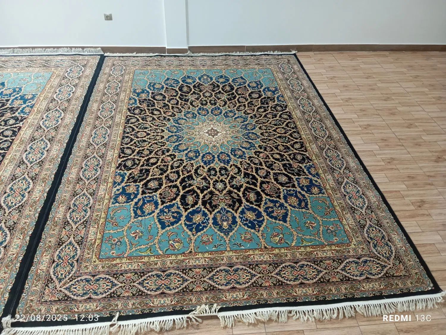 دستبافت گونه 12 و 9 متری  در گلستان اسلامشهر|فرش|گلستان (تهران), |دیوار