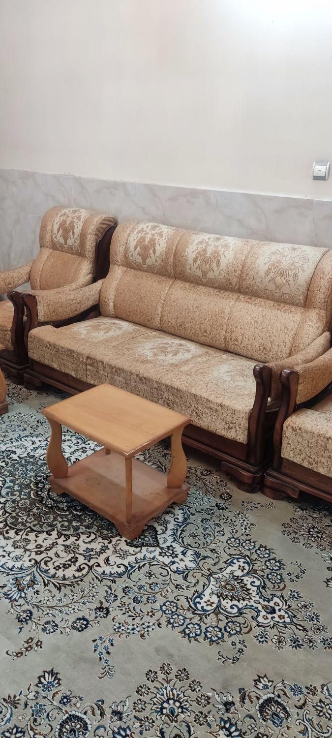 مبل راحتی سالم|مبلمان خانگی و میز عسلی|اصفهان, طامه|دیوار