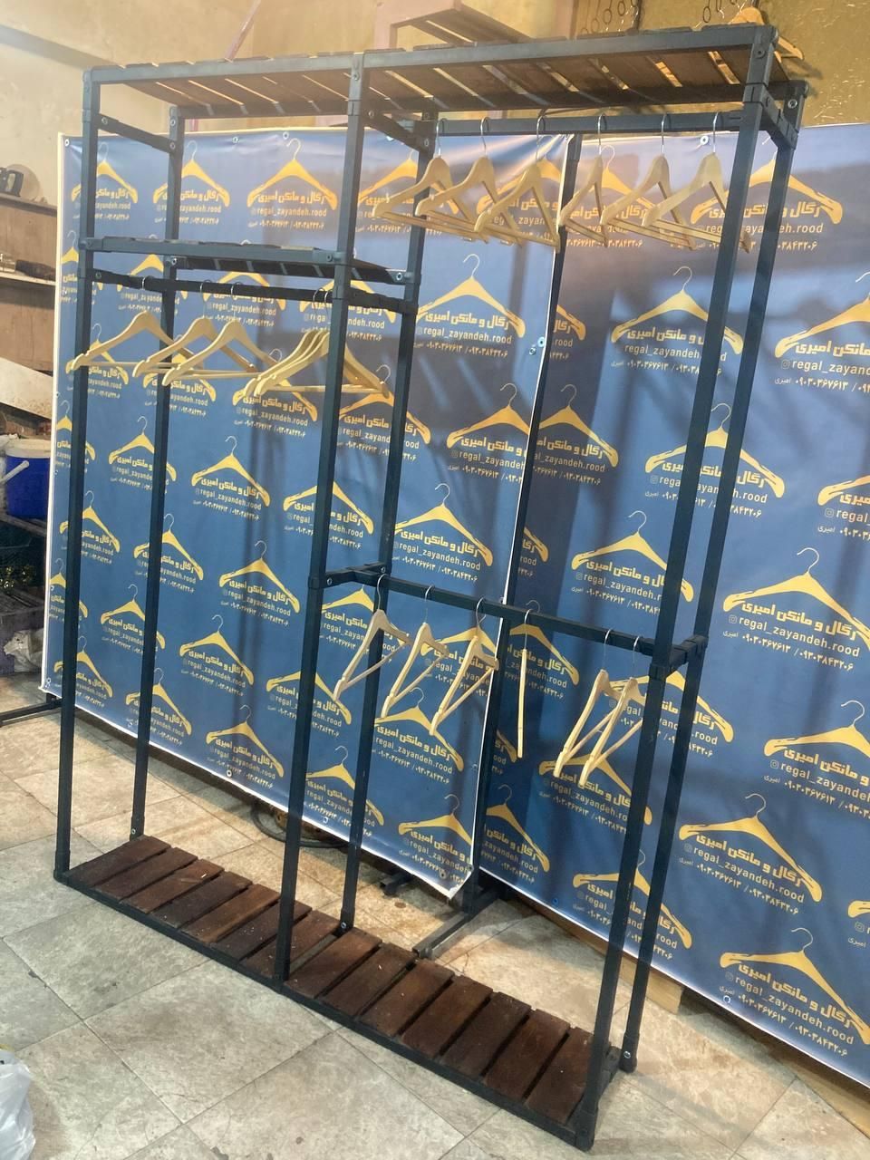 رگال لباس ۳ طبقه|فروشگاه و مغازه|اصفهان, سنبلستان|دیوار