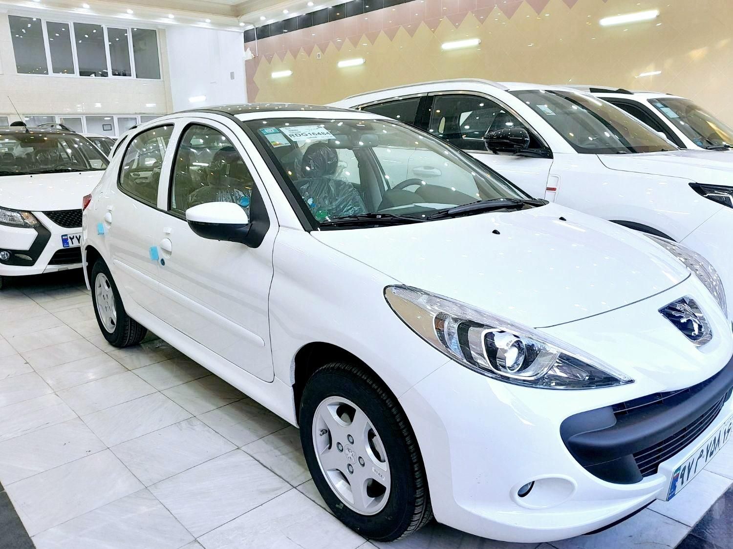 فروش نقدی و اقساطی ۲۰۷ پانا ، سقف فلز ،تحویل آنی|خودرو سواری و وانت|قم, نخودی|دیوار