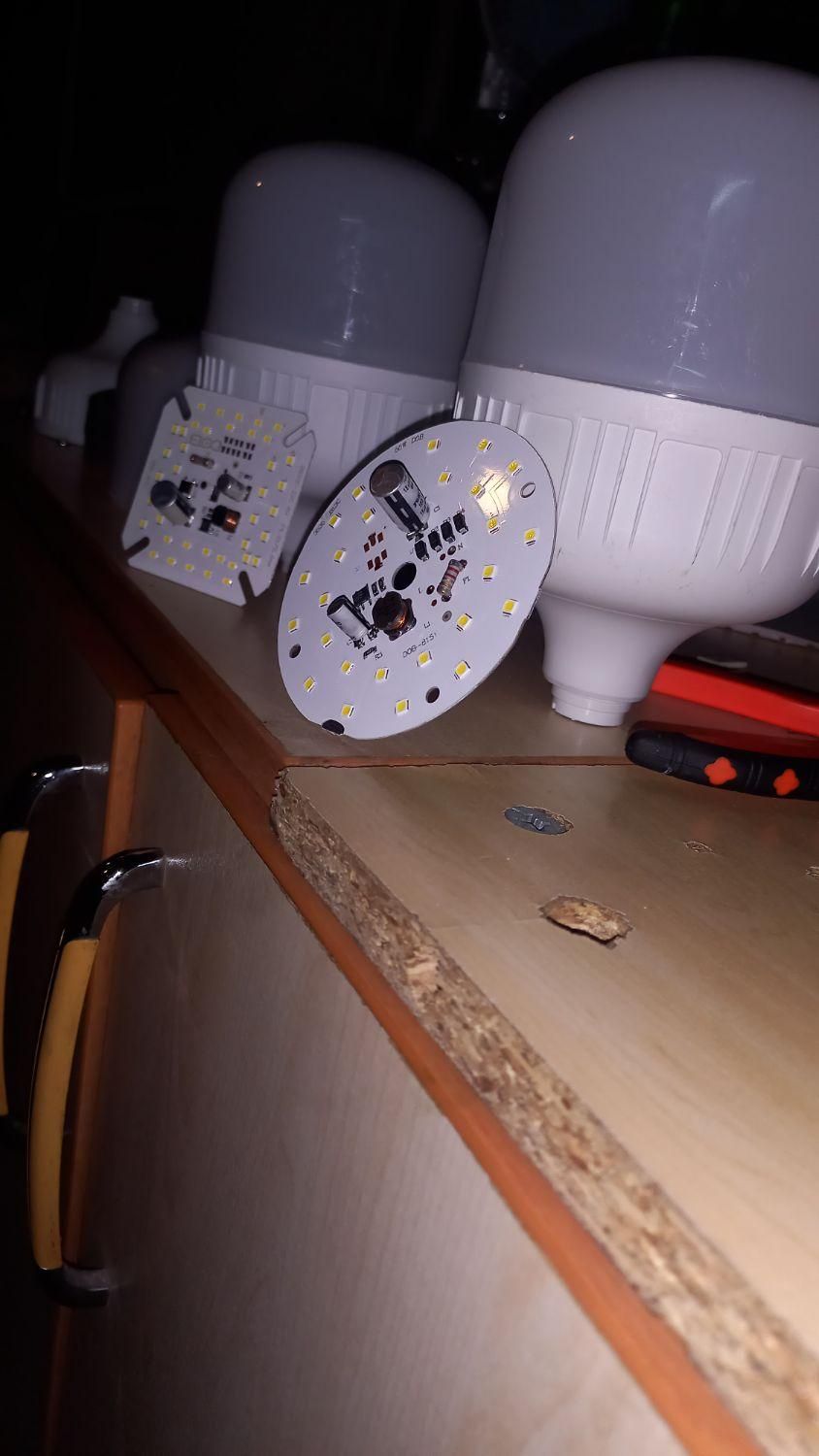 تولید وتعمیر لامپ های ال ای دی خرید از تولیدی|لامپ و چراغ|تهران, صادقیه|دیوار