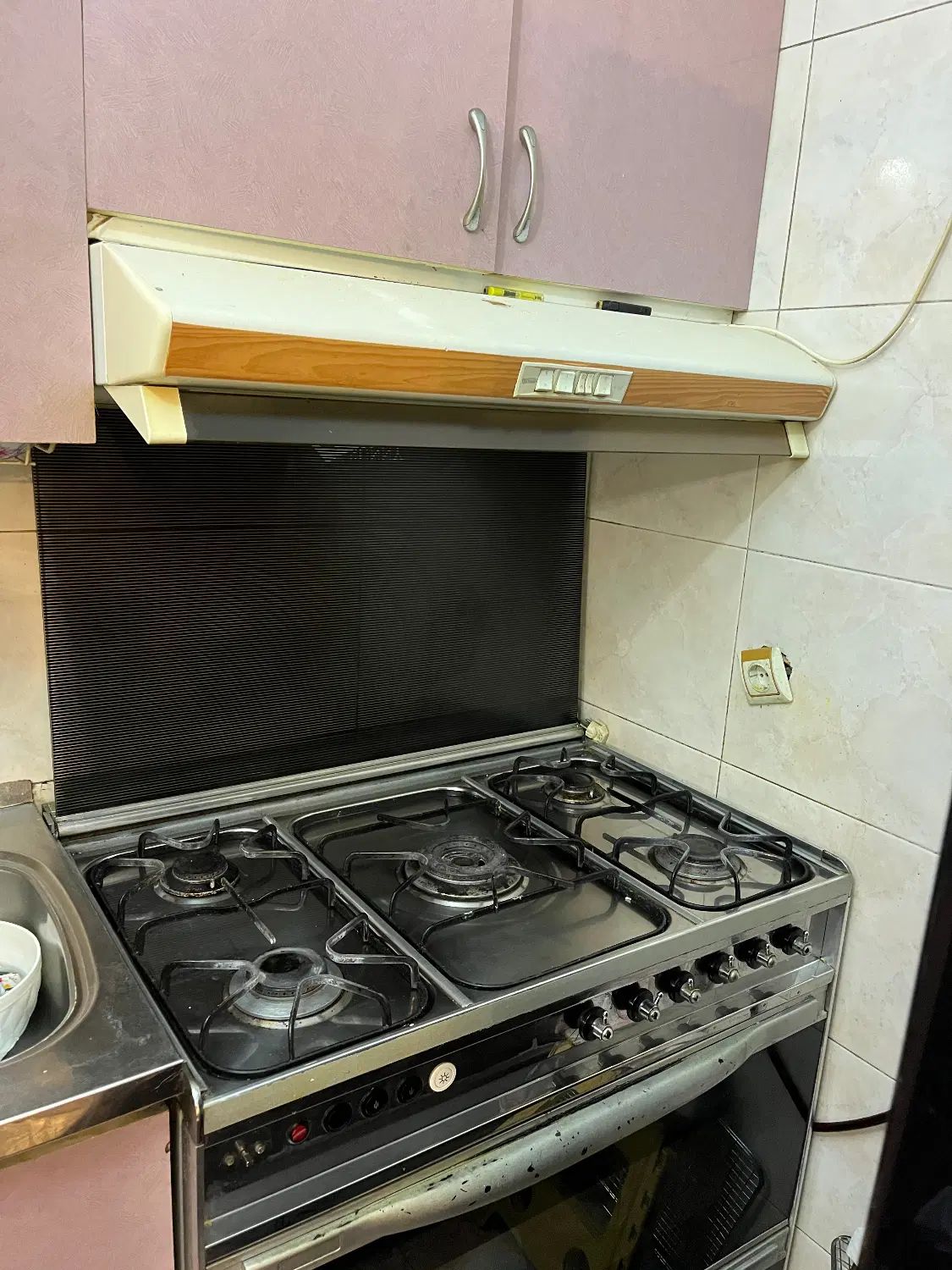 کابینت فلزی و گاز و هود و سینک ظرف شویی همه باهم|آب‌چکان و نظم‌دهنده ظروف|تهران, آسمان|دیوار