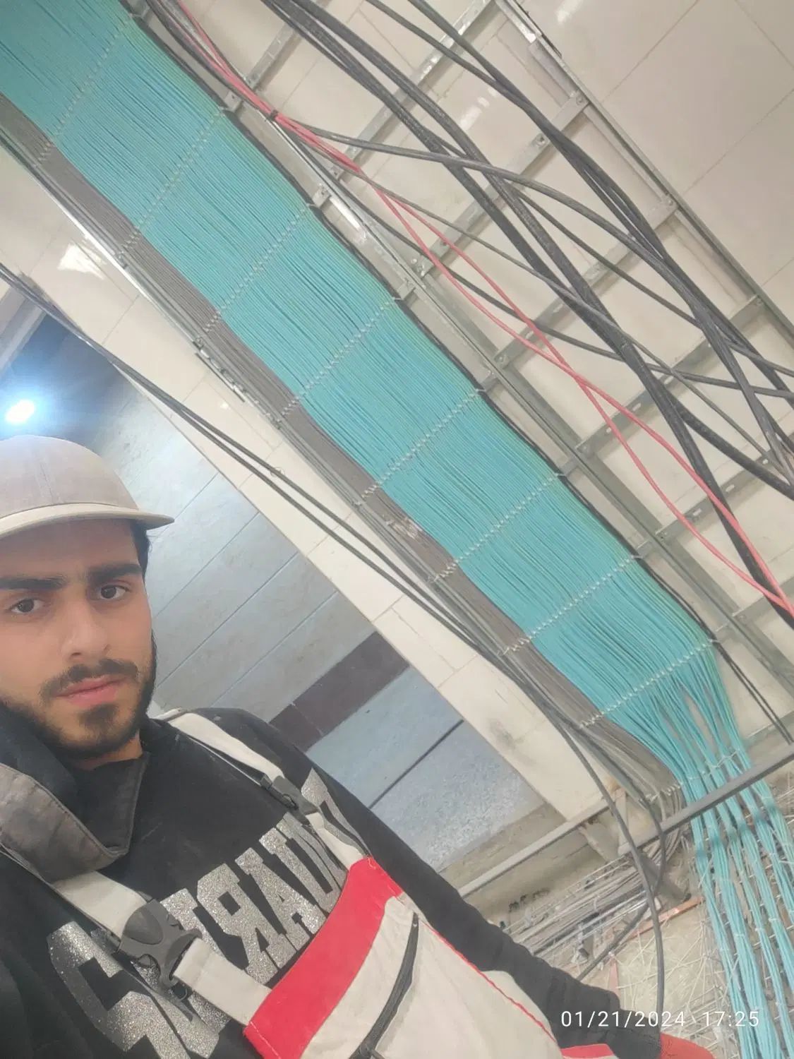 برقکار ،دوربین مداربسته،آیفون،اتصالی ،جوشکاری|خدمات پیشه و مهارت|تهران, افسریه شمالی|دیوار