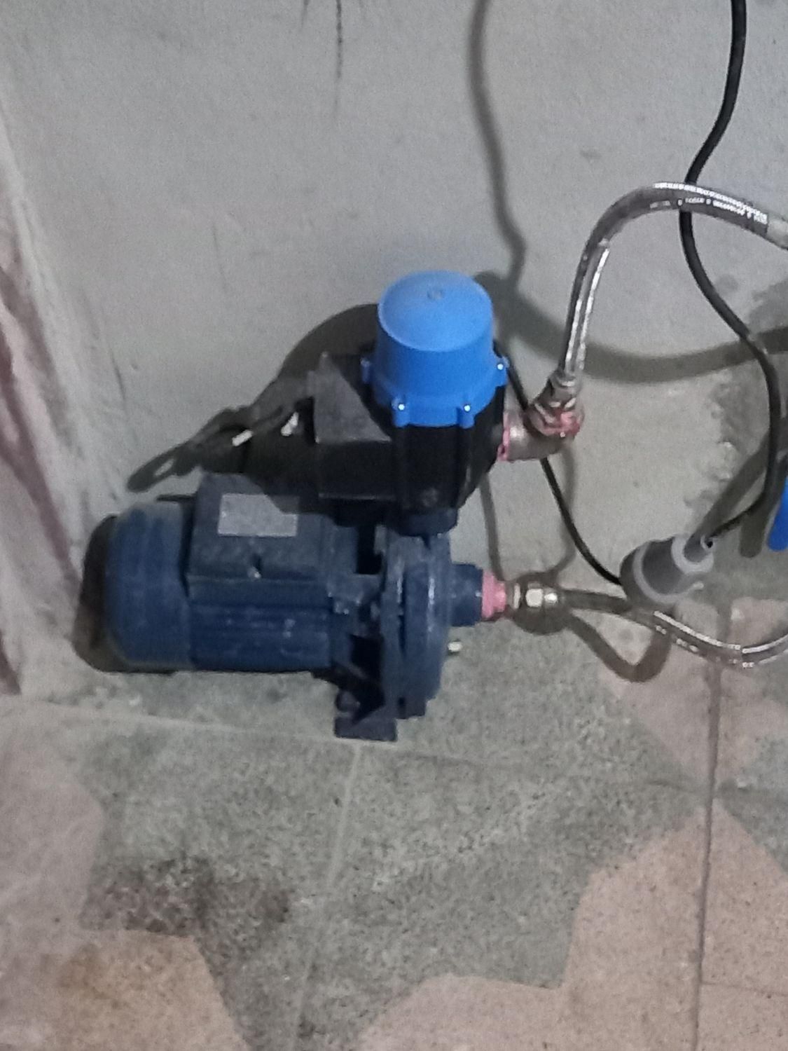 لوله‌بازکنی‌لوله‌کشی‌‌آبگرمکن‌بخاری‌‌‌پمپ‌اتوماتیک|خدمات پیشه و مهارت|کنگاور, |دیوار