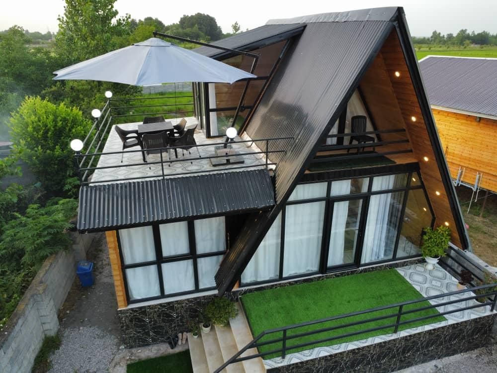 کلبه چوبی نمای جلو شیشه ایسوئیسی آینور|اجارهٔ کوتاهمدت ویلا و باغ|ماسال, |دیوار