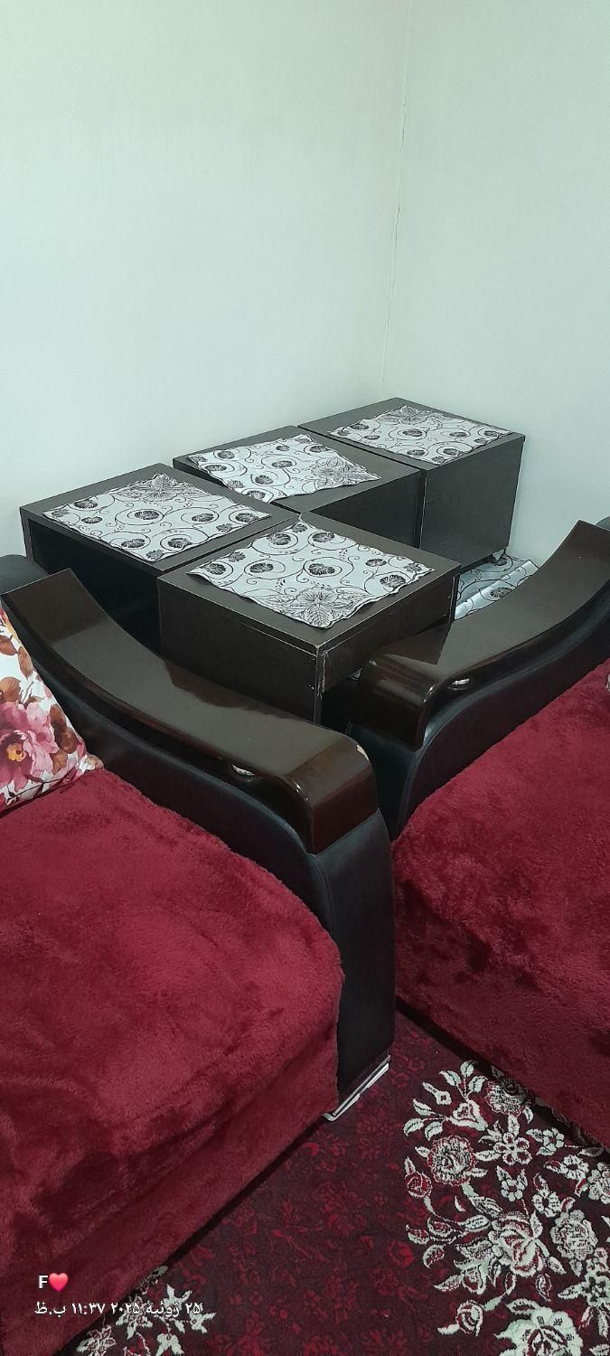 مبل راحتی هفت نفره|مبلمان خانگی و میز عسلی|کبودرآهنگ, |دیوار