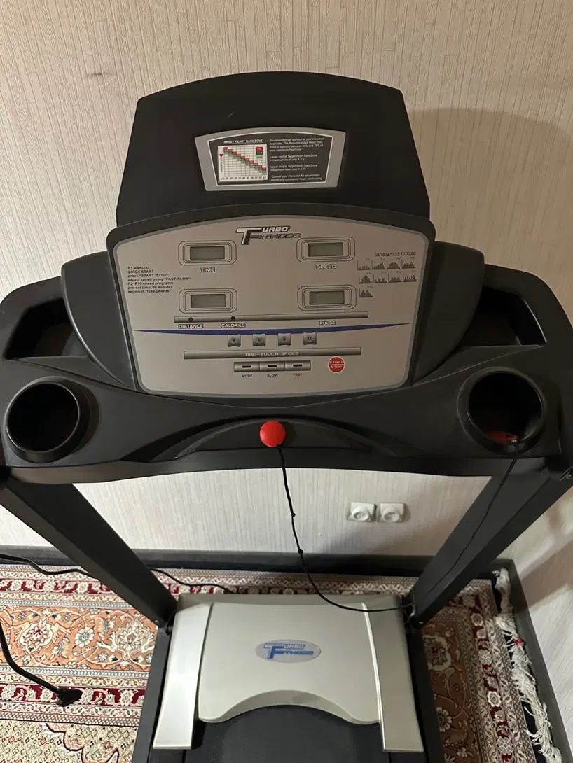 تردمیل تایوانی Turbo Fitness 100 کم کارکرد درحد نو|تجهیزات ورزشی|کرج, بنیاد|دیوار