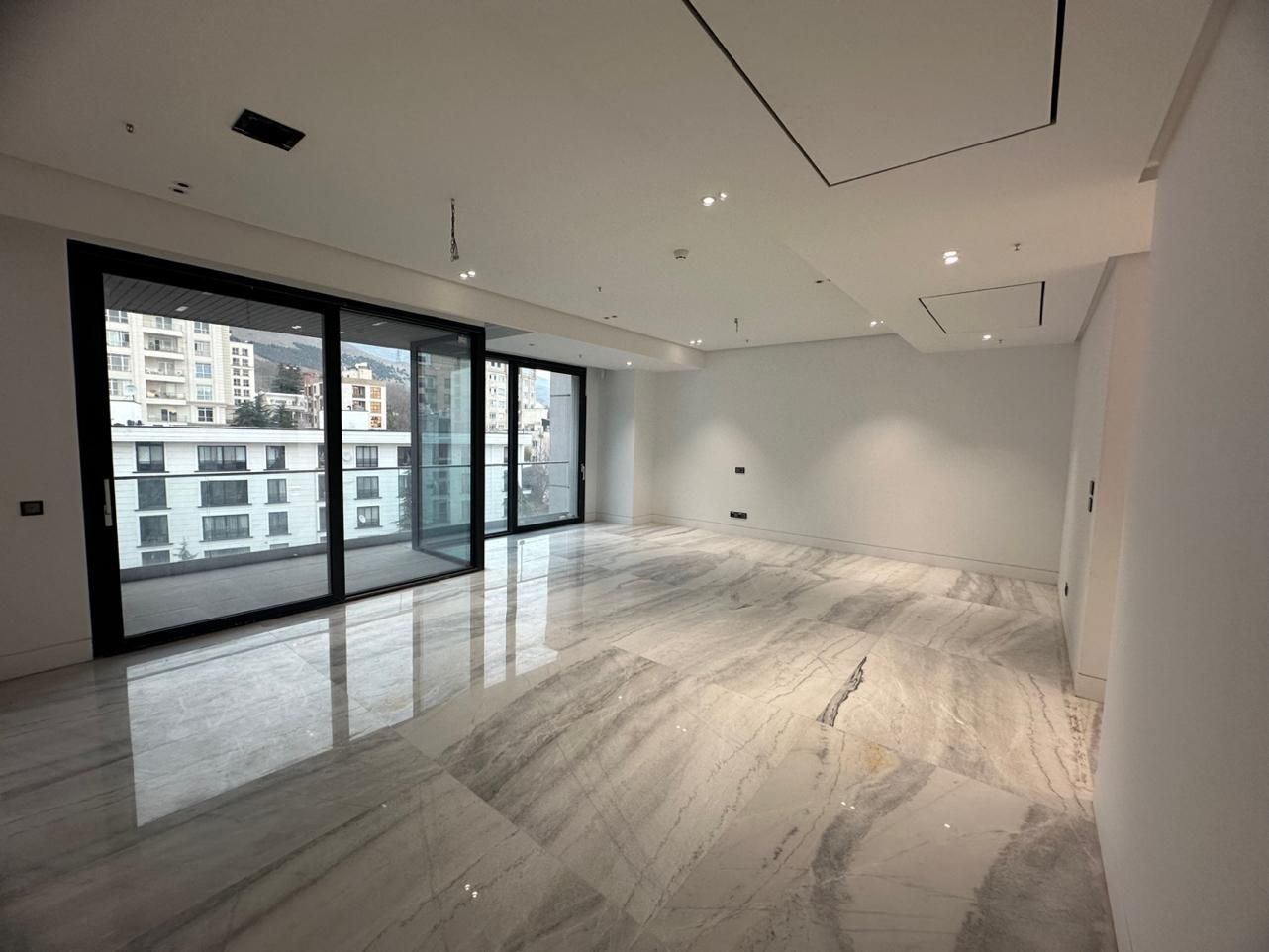 تاپ لوکیشن نیاوران۲۱۰متر ۲پارکینگ دوجهت نور|فروش آپارتمان|تهران, نیاوران|دیوار