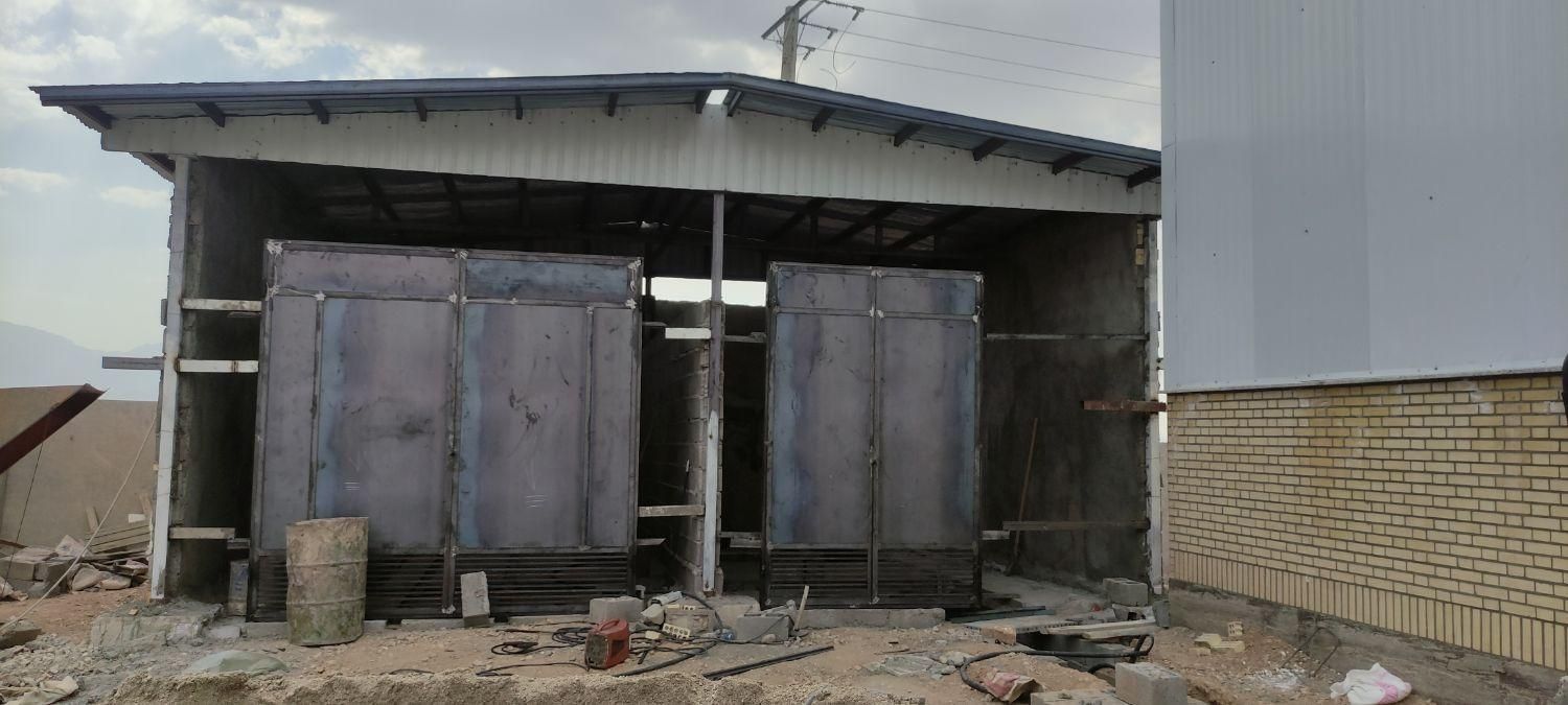 جوشکاری سیار ،اجرا پله و ساخت سایه بان بدون پایه .|خدمات پیشه و مهارت|بافت, |دیوار