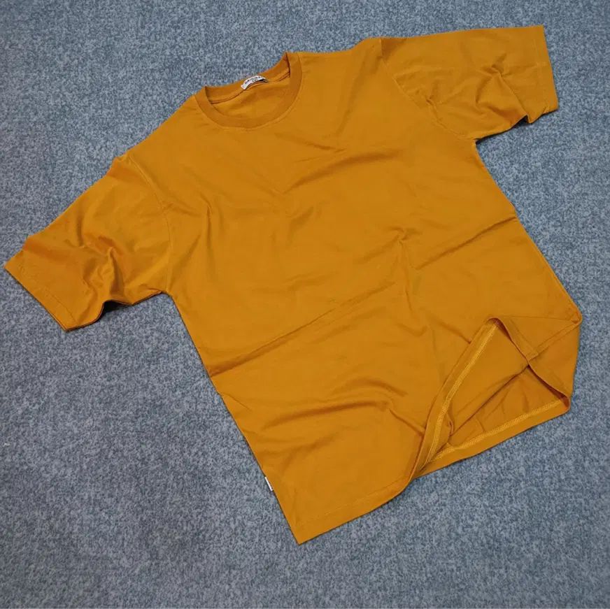 تخفیف به مناسبت افتتاحیه (تیشرت یقه گرد بیسیک)zara|لباس|شیراز, محمودآباد|دیوار
