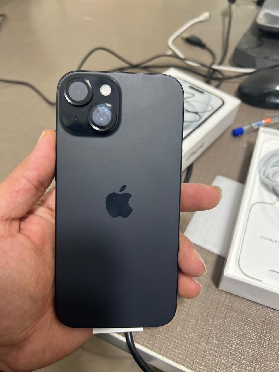 اپل iPhone 15 با حافظهٔ ۱۲۸ گیگابایت|موبایل|بندرعباس, |دیوار