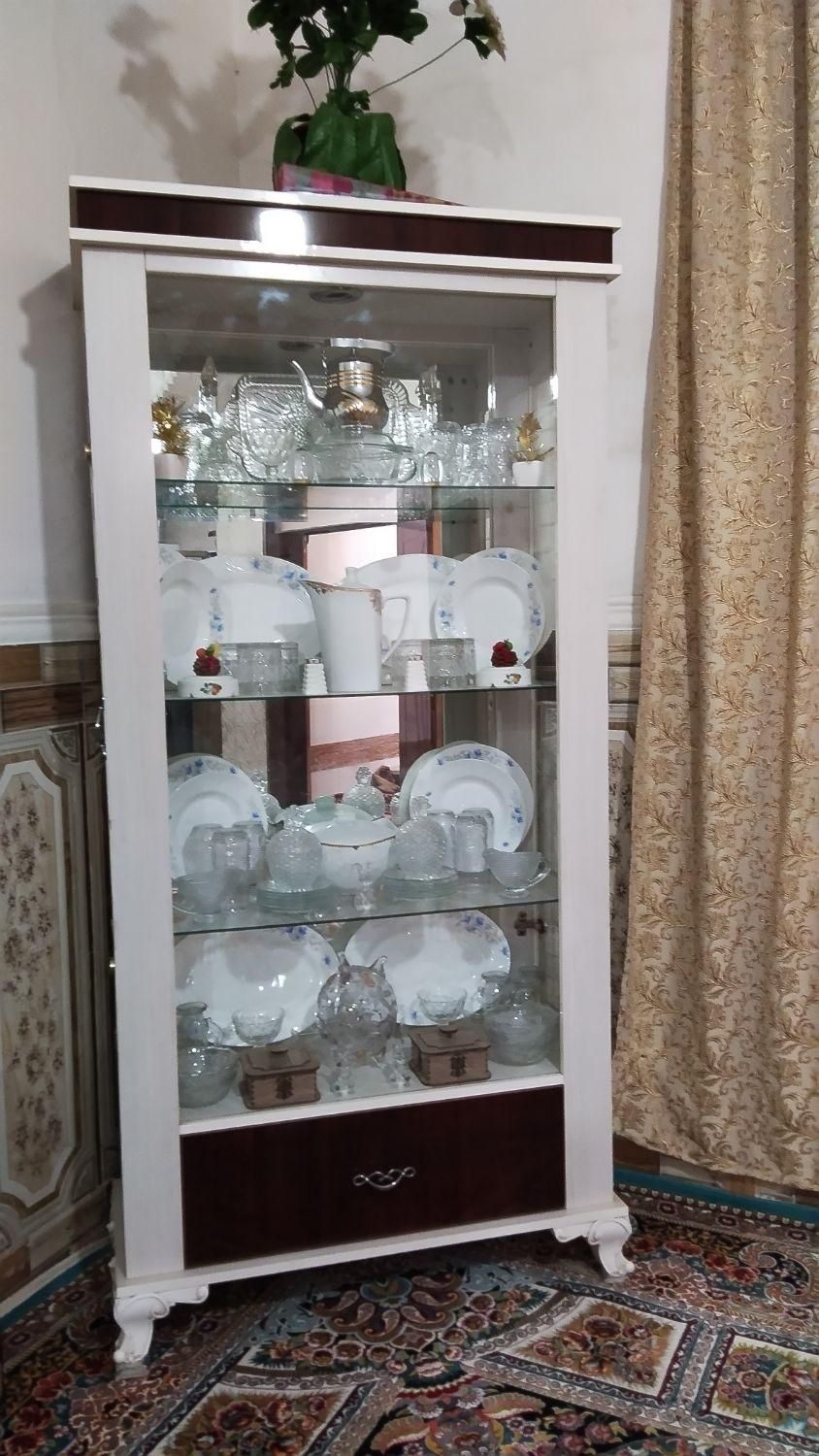 بوفه درحد نو|بوفه، ویترین، کنسول|زاهدان, |دیوار